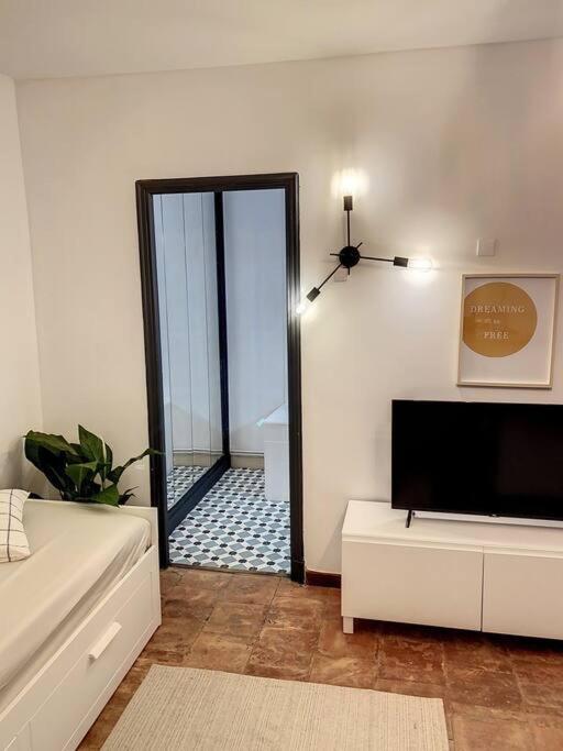 Ibiza -Sublime Studio Place De La Trinite- Netflix Apartment Toulouse Ngoại thất bức ảnh
