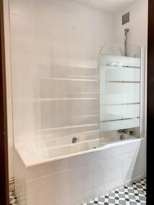 Ibiza -Sublime Studio Place De La Trinite- Netflix Apartment Toulouse Ngoại thất bức ảnh